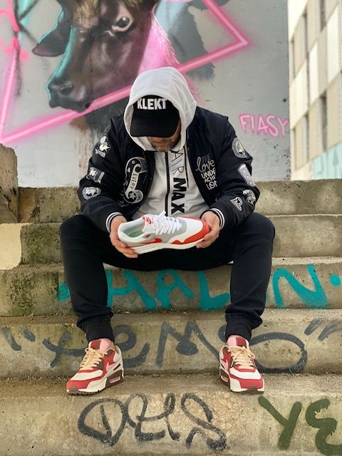 Inside Team KLEKT – with @carlescampama