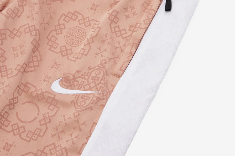 CLOT x Nike Air Force 1 Rose Gold Special Edition Pantalones Pantalón Delantero