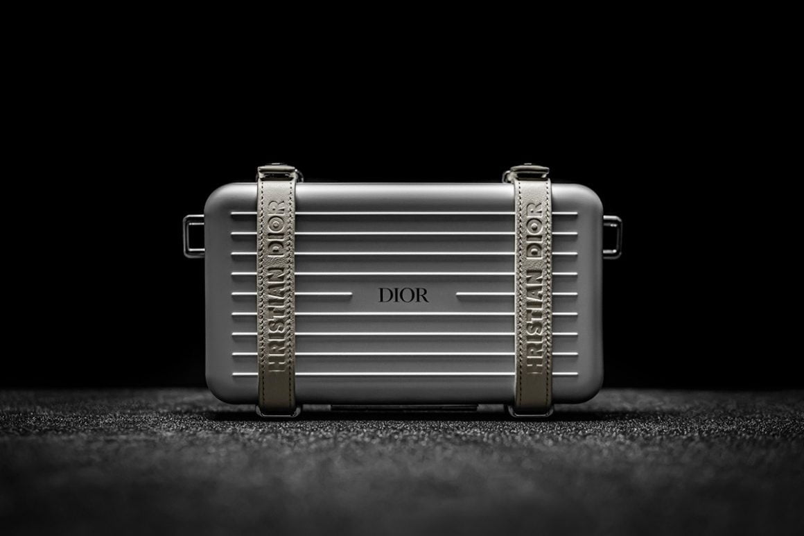 rimowa clutch price