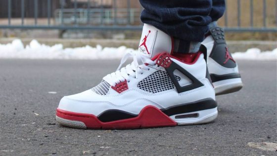 Air Jordan 4 Fire Red On Foot