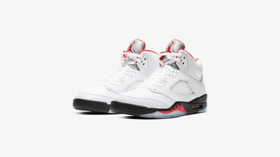 Air Jordan 5 Fire Red Feature