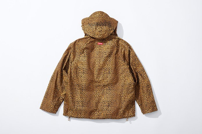 Supreme x Barbour Lightweight Waxed Cotton Field Jacket Cheetah Back
