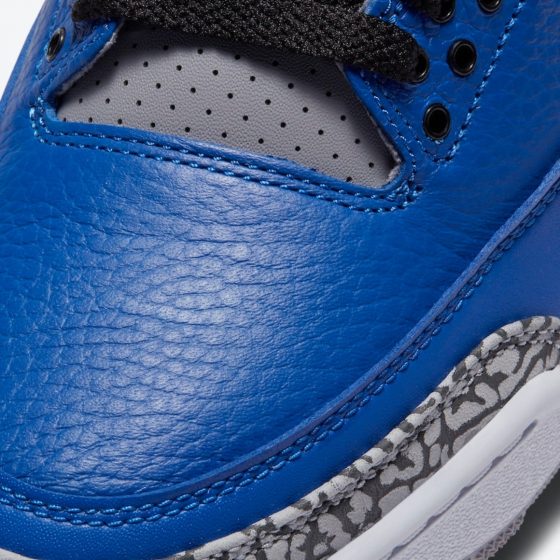 Air Jordan 3 Varsity Royal Feature (1)-min