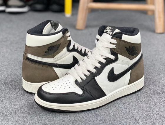 Air Jordan 1 High OG Dark Mocha Feature