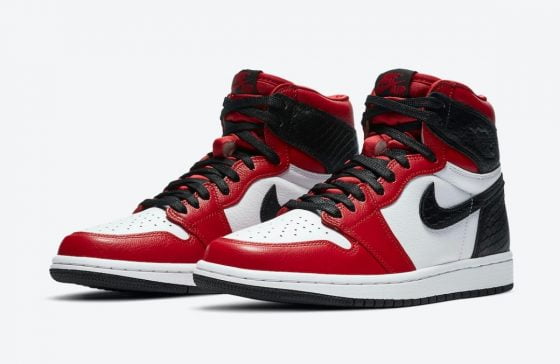 Air Jordan 1 High OG WMNS Satin Snake Feature (1)-min