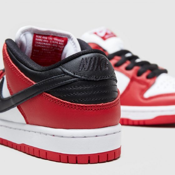 Nike SB Dunk Low Pro Chicago Feature