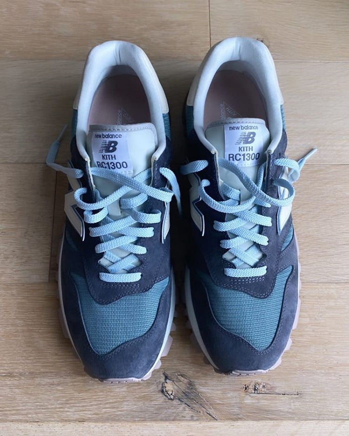 new balance mauve sneakers