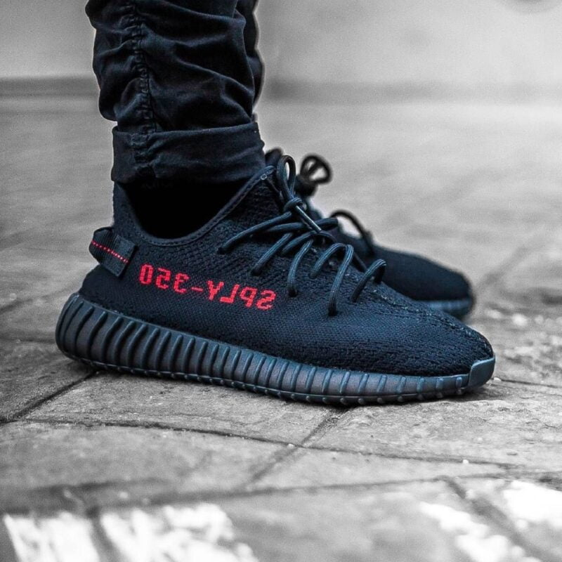 adidas Yeezy Boost 350 V2 Bred Feature-min