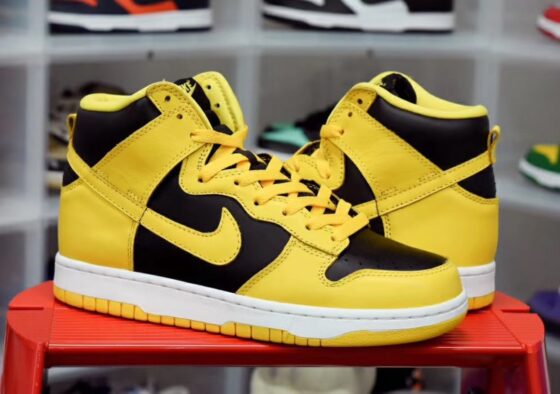 Nike Dunk High Varsity Maize Feature-min