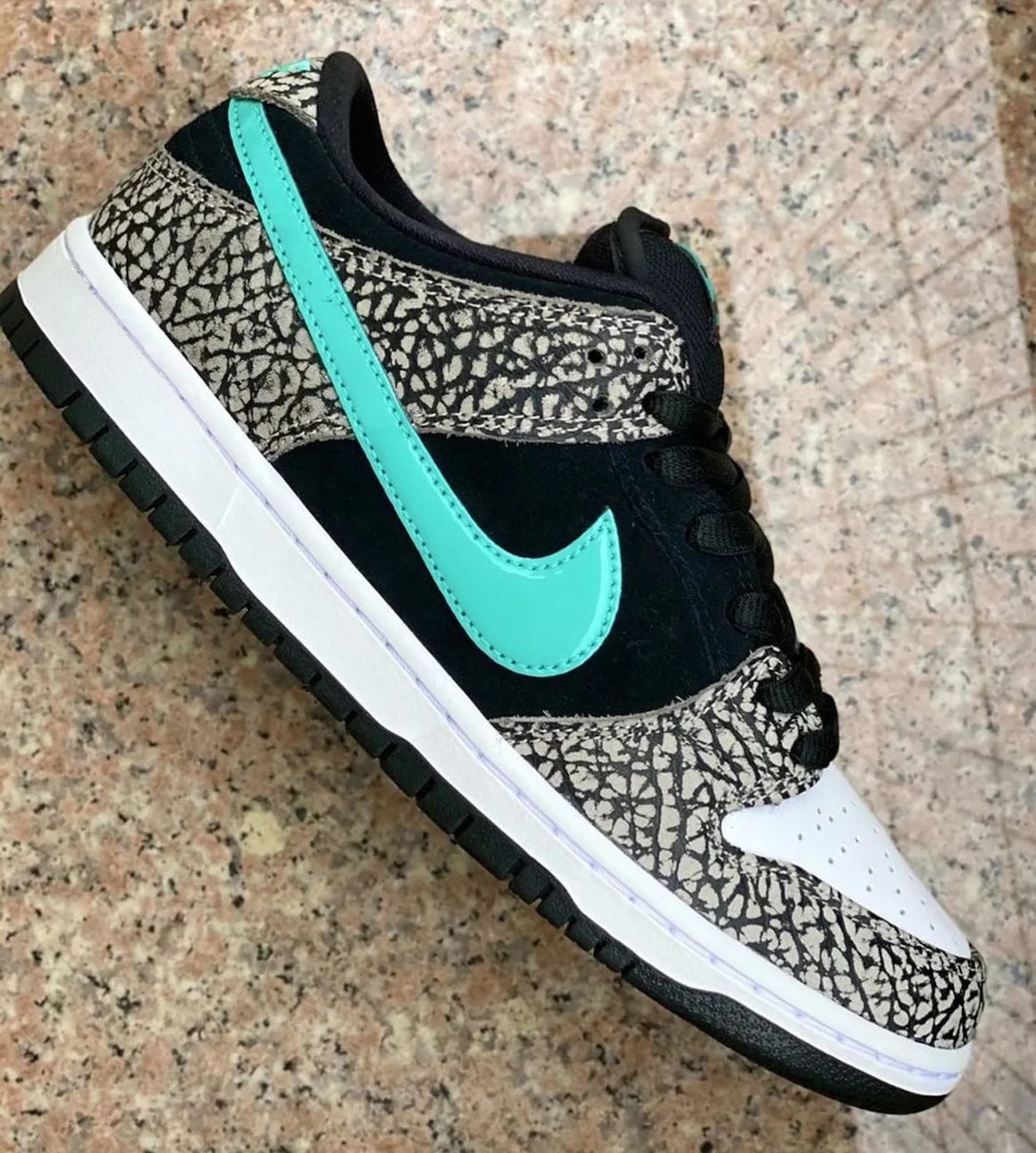 nike dunk elephant print