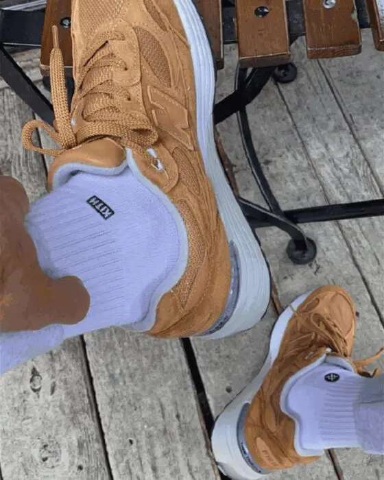 Ronnie Fieg Kith x New Balance 992 Feature (1)