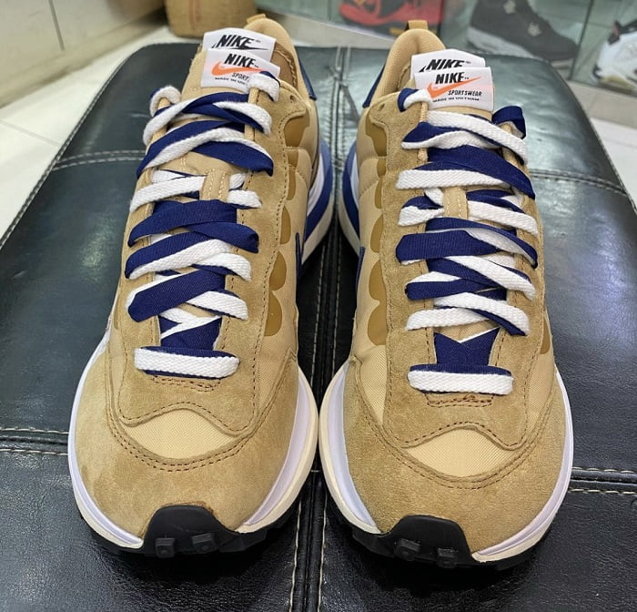 sacai x Nike Vaporwaffle Sesame 3