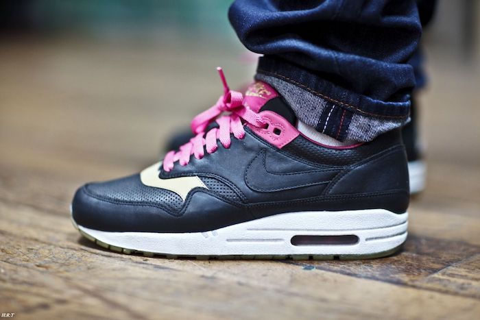 kidrobot air max 1