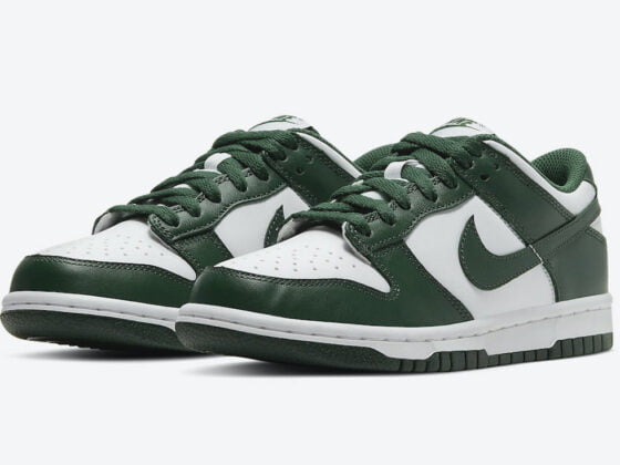 Nike Dunk Low Team Green Feature