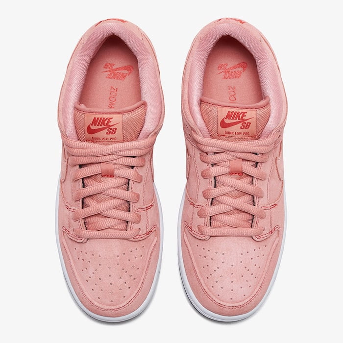 Nike SB Dunk Low Pink Pig 4 minutos