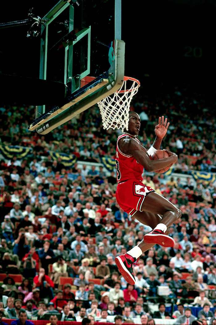 Michael Jordan wearing the Air Jordan 1 Bred