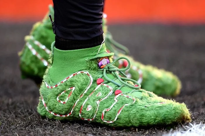 jumpman grinch cleats