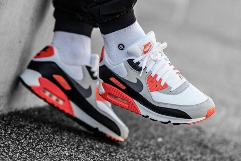How orange and white air max to Style the Nike Air Max 90 - KLEKT Blog