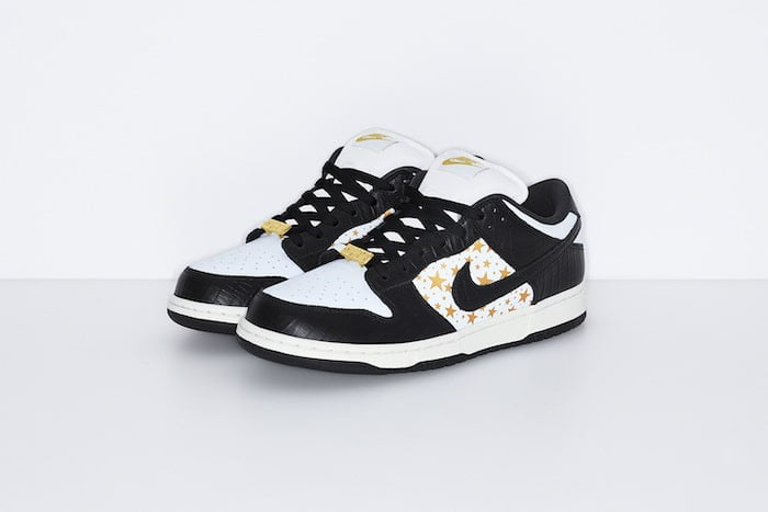 Supreme x Nike SB Dunk Low Stars 2 minutos