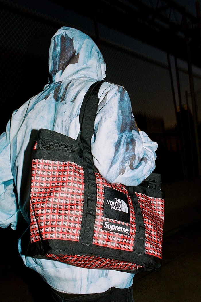 Supreme x The North Face Studs SS21 9 minutos