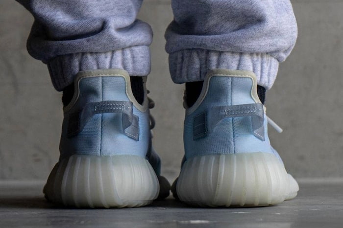 fake mono ice yeezy