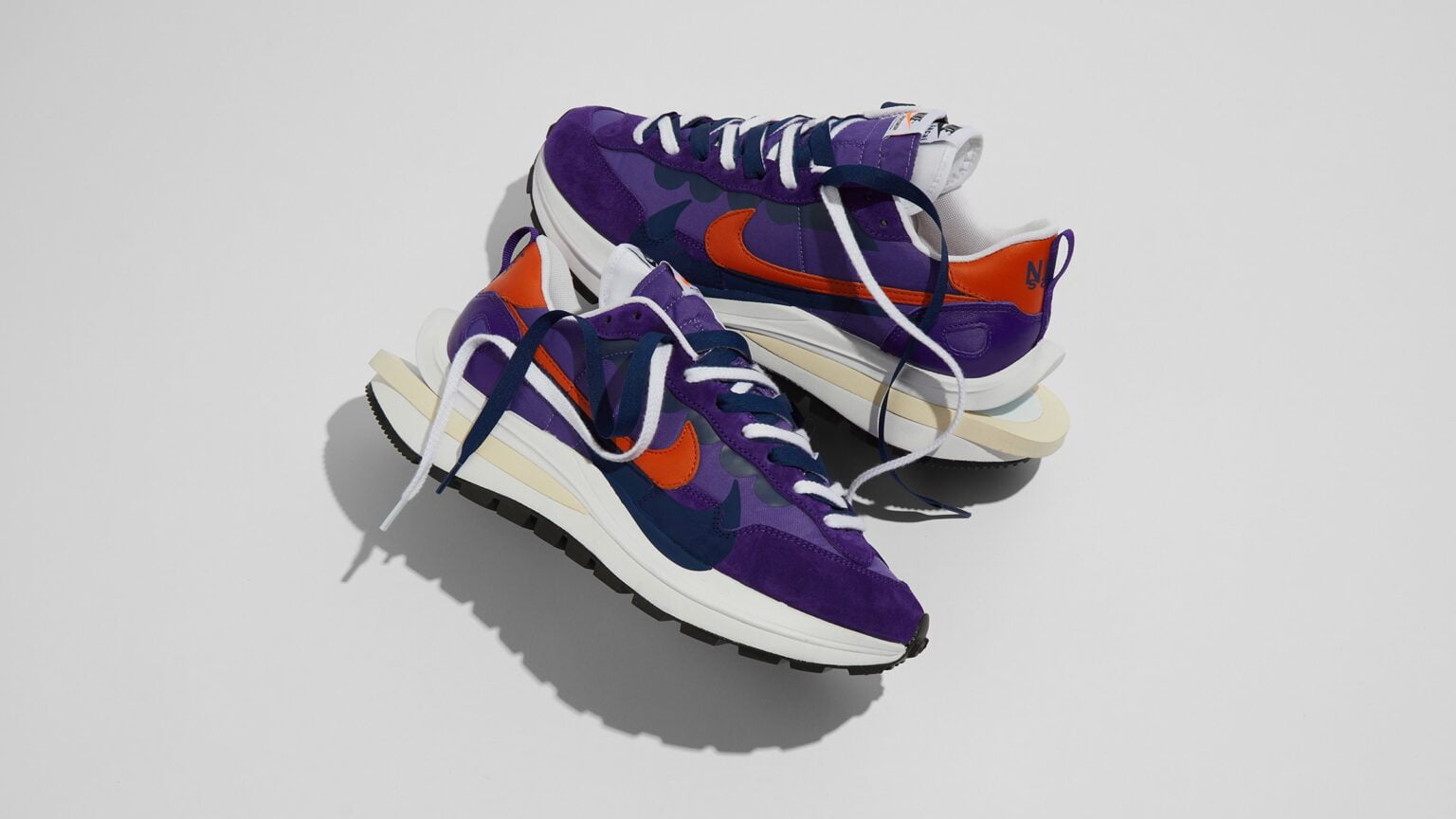 sacai vaporwaffle dark iris stockx