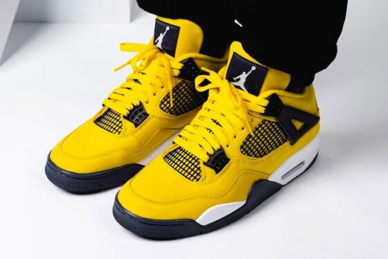 lightning 4s resale value