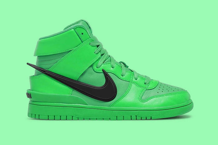 nike dunk low green glow klekt