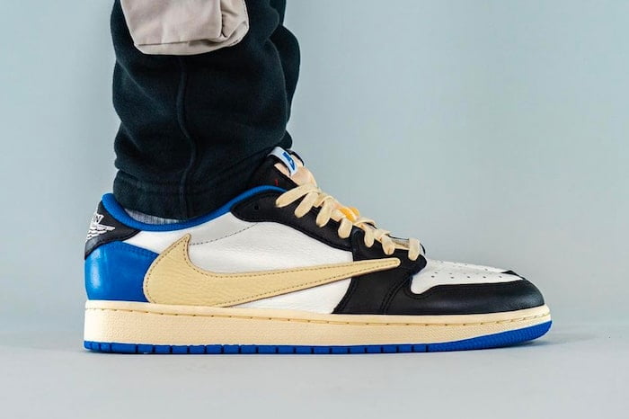 jordan 1 travis scott fragment low on feet