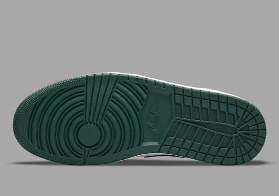 aj1 low green toe