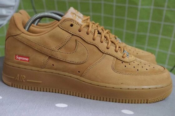Supreme x Nike Air Force 1 Low Flax Feature